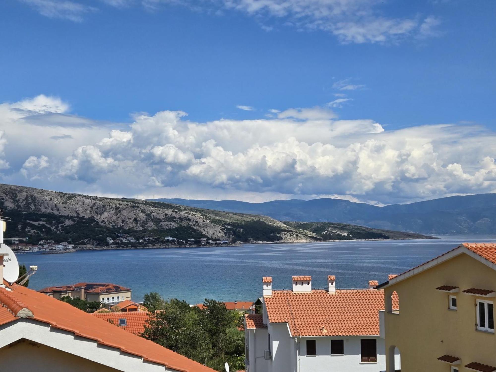 Vis A Vis Apartments Baska  Exterior photo